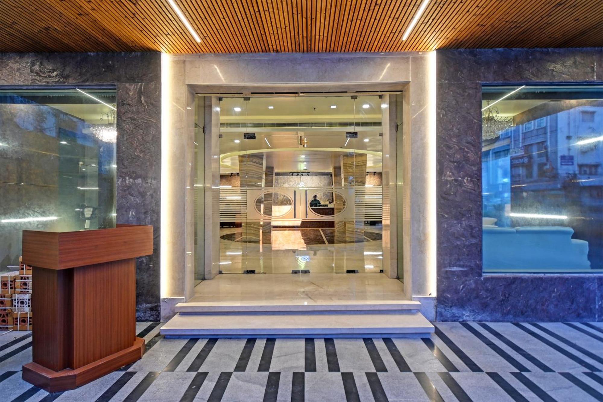 Palette Madhapur Hotel Hyderabad Exterior foto